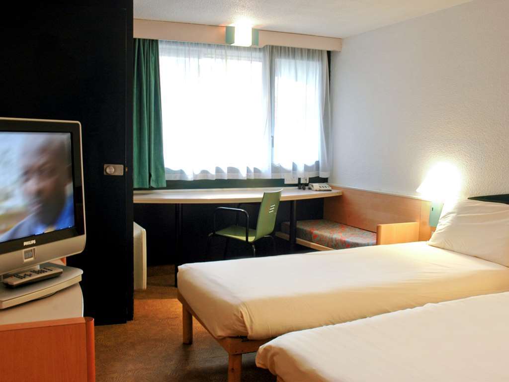 Ibis Birmingham Centre Irving Street Hotel Room photo